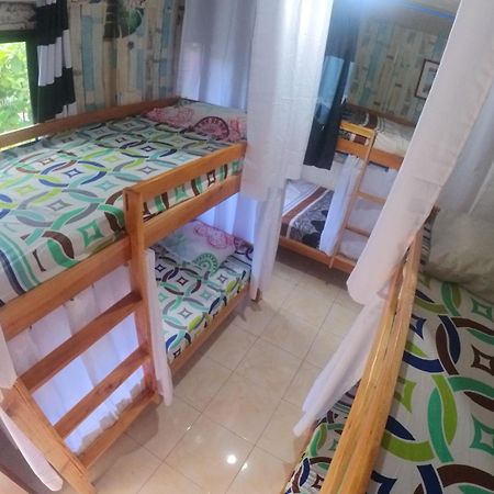 Home Sweetie Homestay & Bunkbeds Moalboal Esterno foto